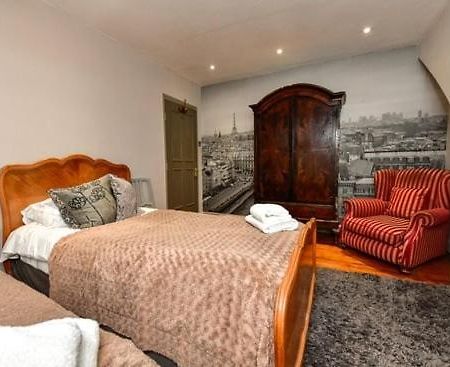 Quirky 4 Bedroom Apartment With Terrace Cardiff Dış mekan fotoğraf